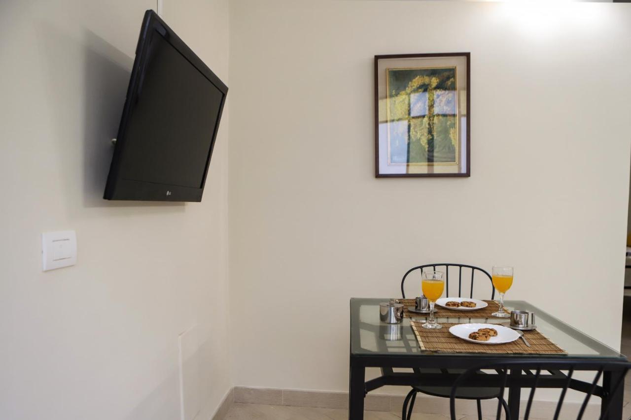Liberty In Palazzo Diaz By Wonderful Italy Apartment *